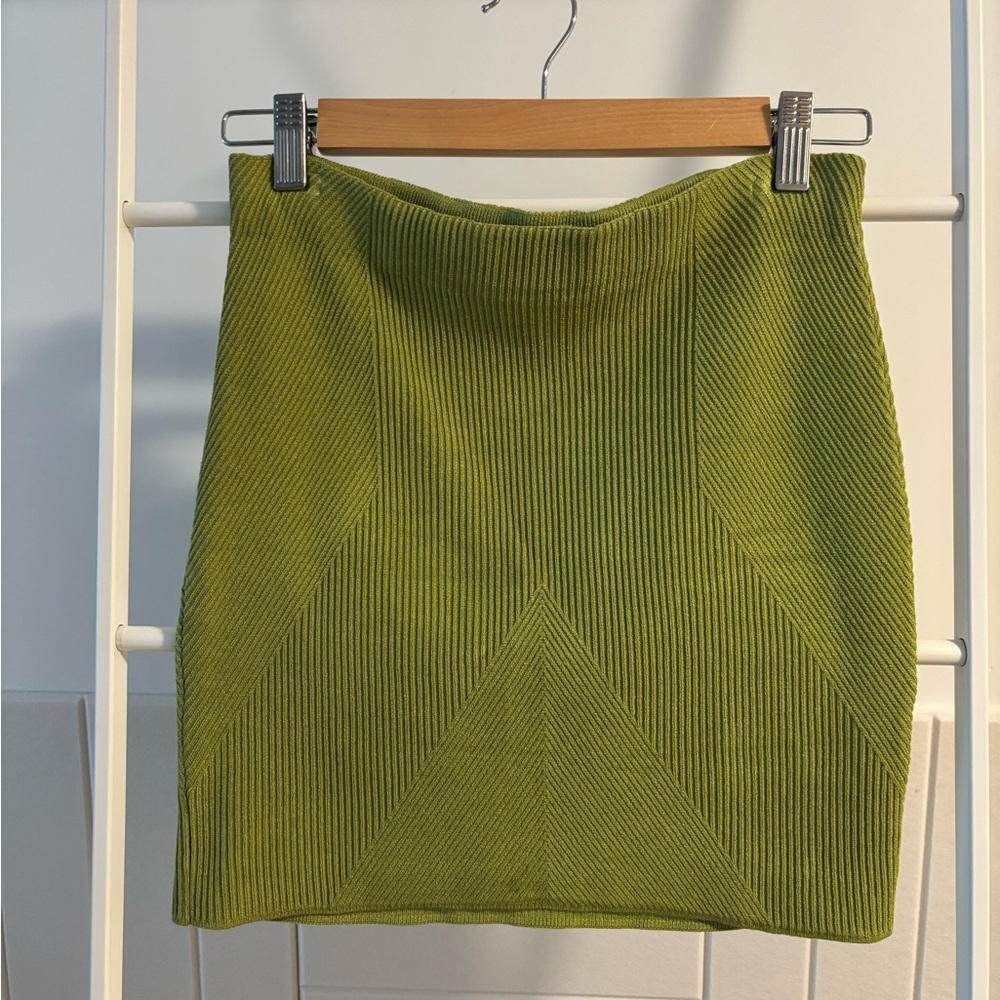 Euro Style Green Ribbed Women's Mini Skirt